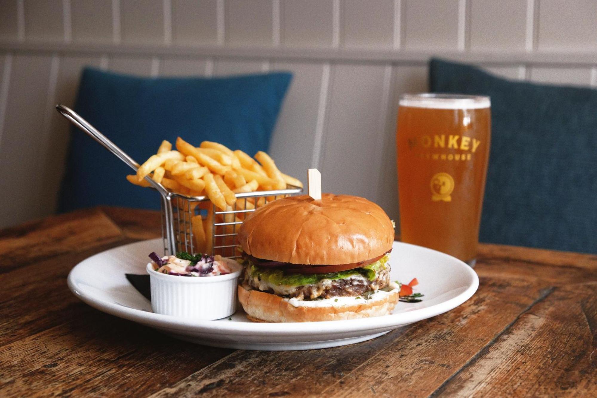 Monkey Brewhouse Hotel Лимингтън Екстериор снимка