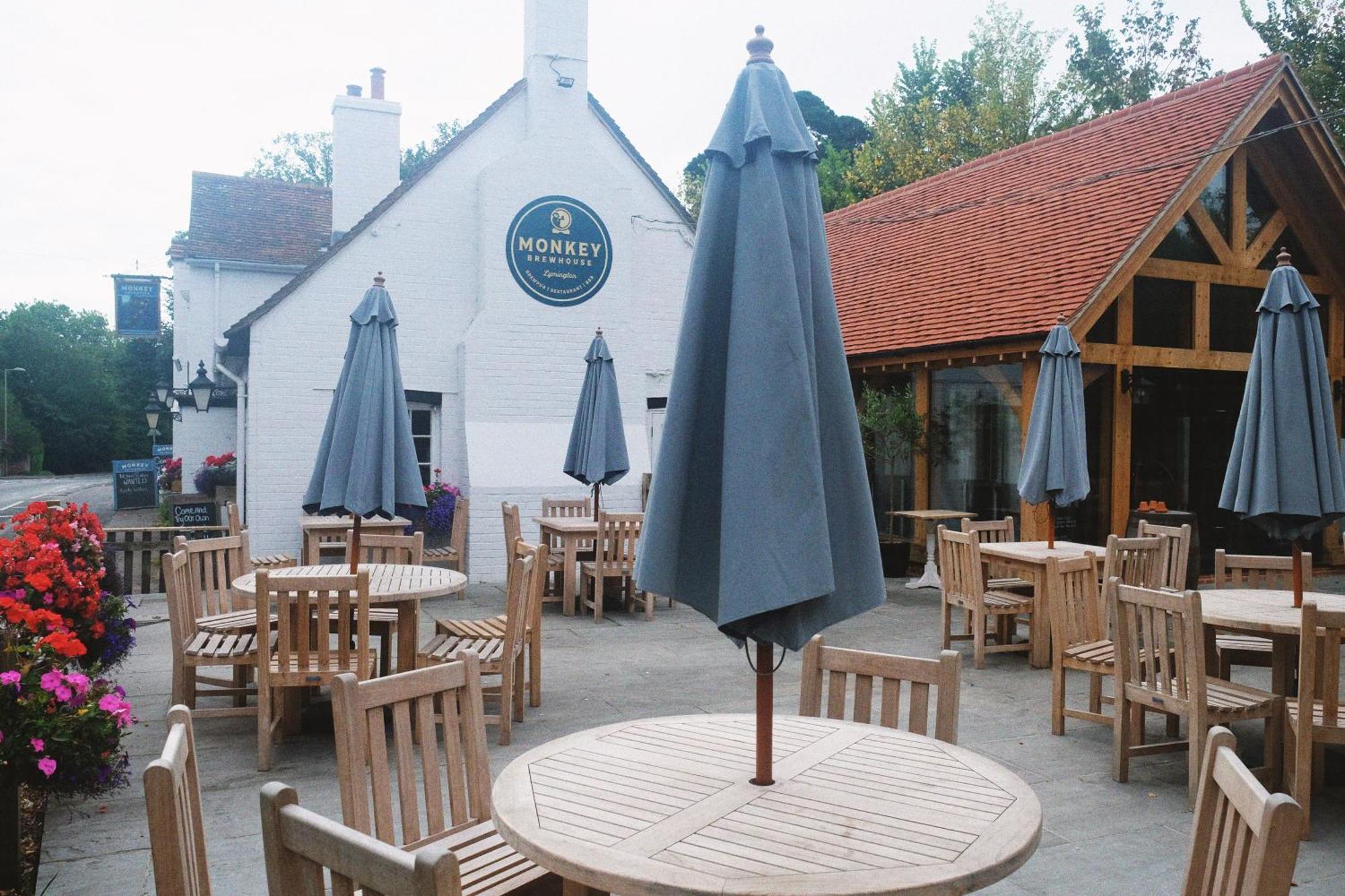 Monkey Brewhouse Hotel Лимингтън Екстериор снимка